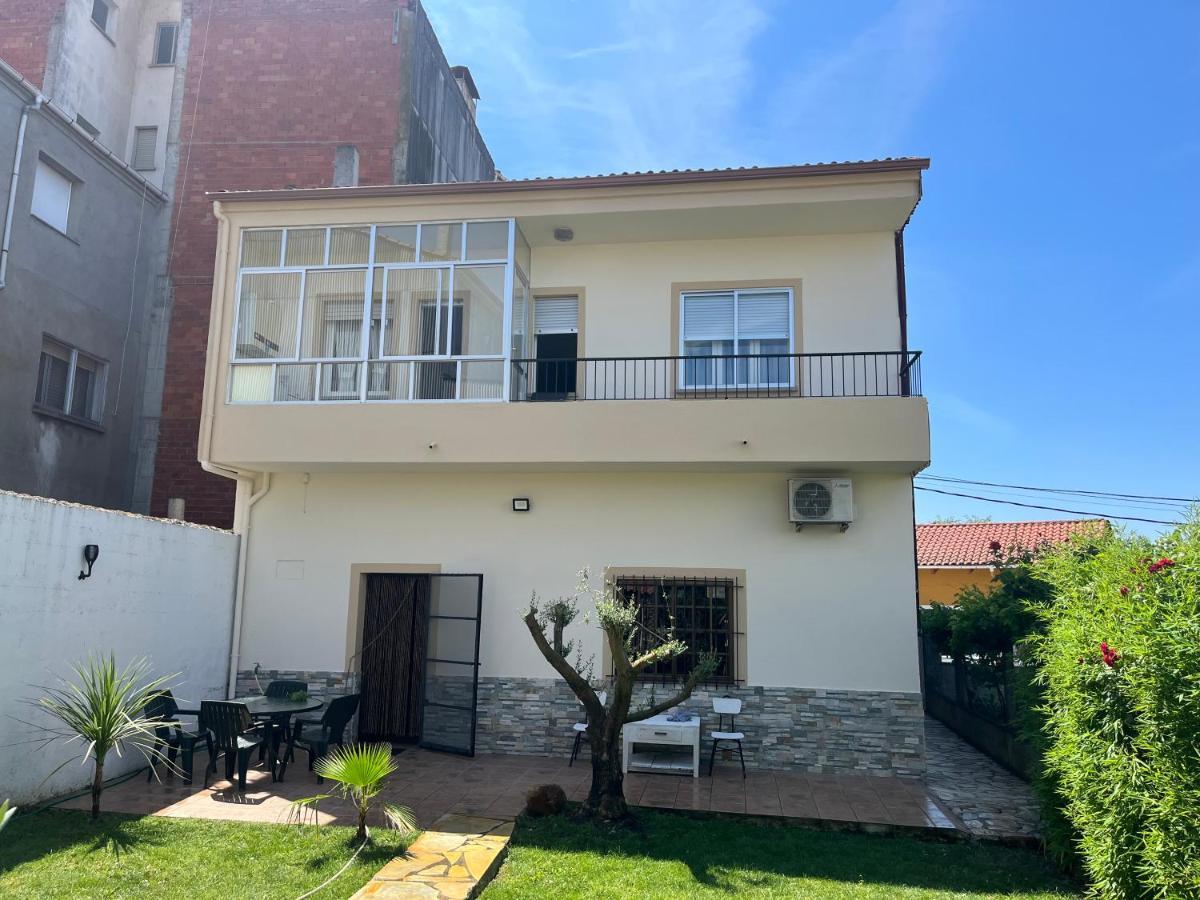 הוילה מונפורט דה למוס Casa Casares מראה חיצוני תמונה